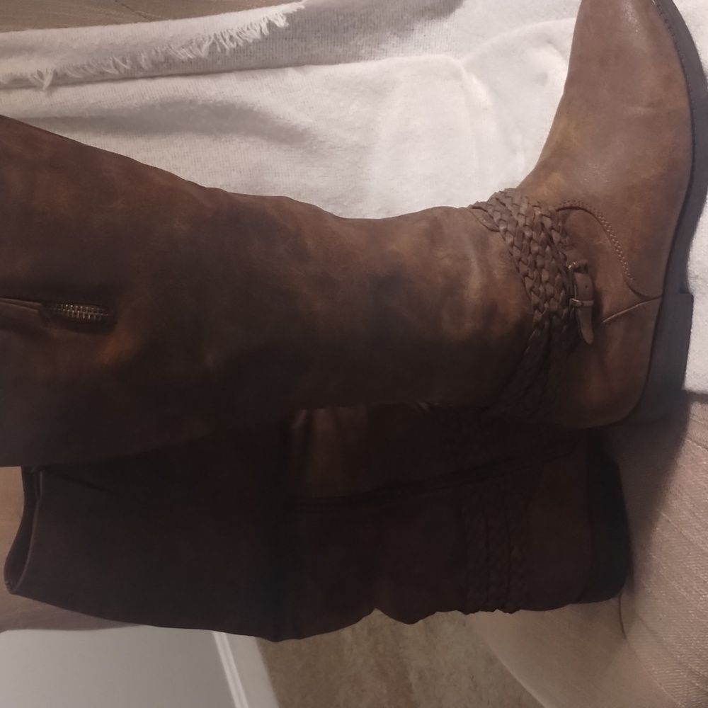 Distressed Look Rampage Women's Inessa Boots - Picture 2 of 4